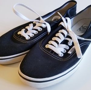 Vans low-profile "Authentic" lace-ups